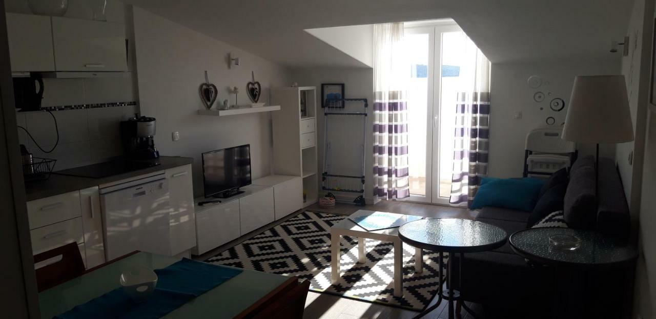 Apartmani Riva Rogoznica  Exterior photo